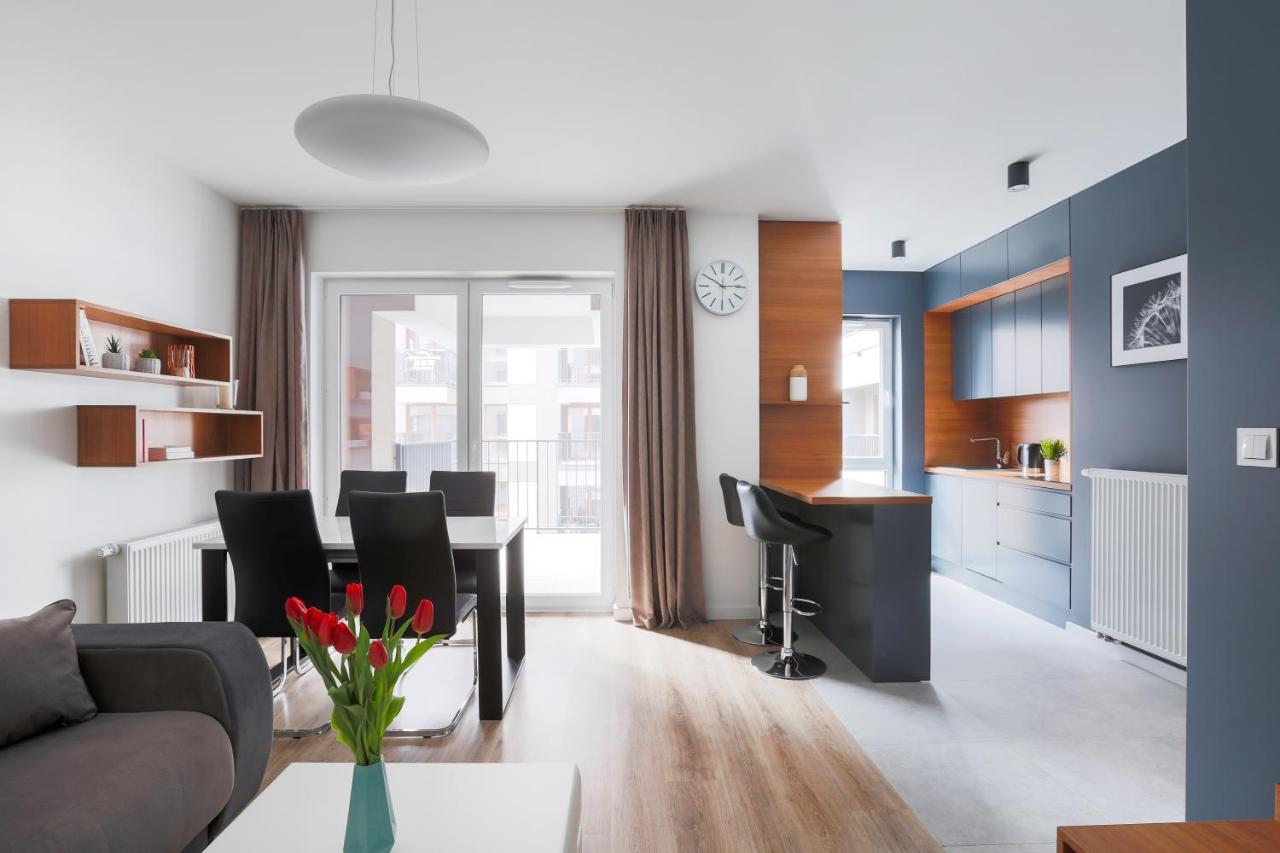 Luksusowy Apartament Przy Targach Познан Екстериор снимка