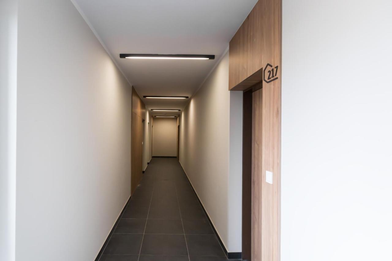 Luksusowy Apartament Przy Targach Познан Екстериор снимка