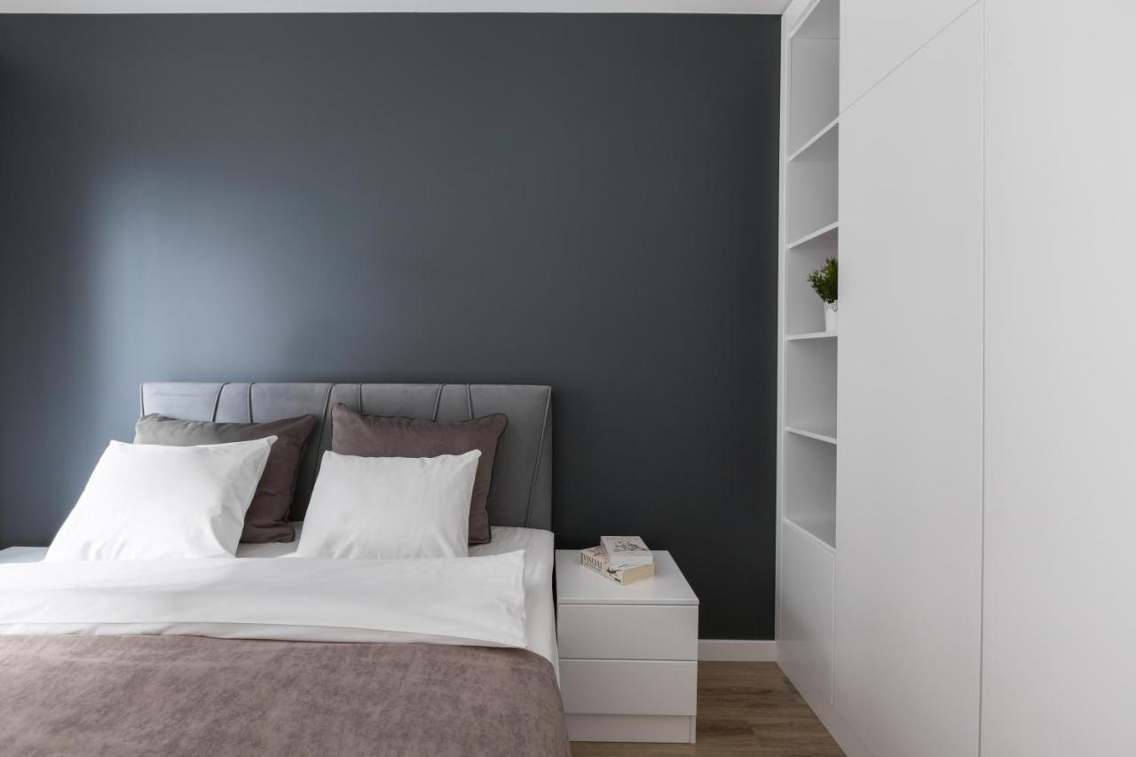 Luksusowy Apartament Przy Targach Познан Екстериор снимка