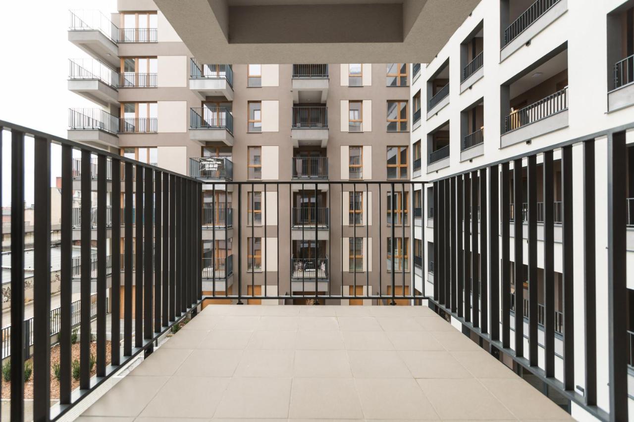 Luksusowy Apartament Przy Targach Познан Екстериор снимка